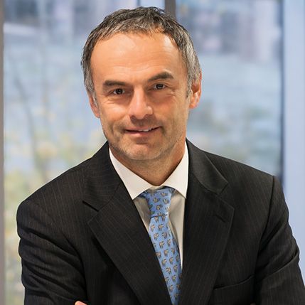 fotografía de [] [], [Gerente Multifamily office]